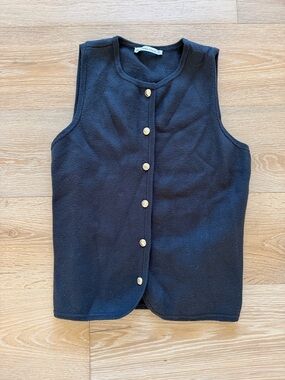 Abercrombie Sleeveless Black Button-Front Knit Vest
